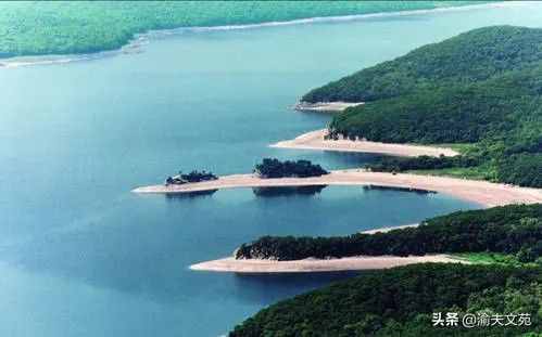 「走遍河山」畅游龙江44：艳丽的镜泊湖