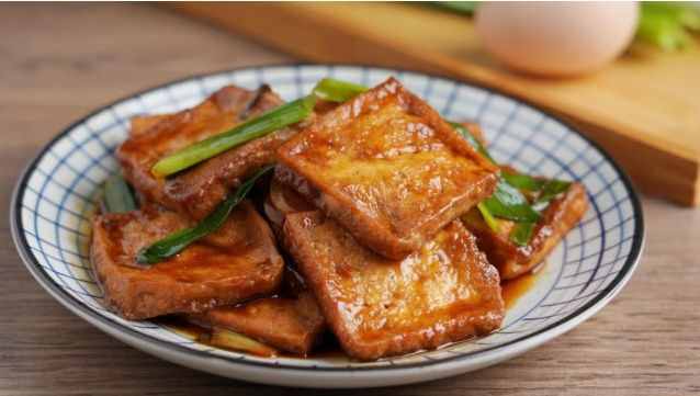 不吃辣的上海，川菜是怎样兴起的？