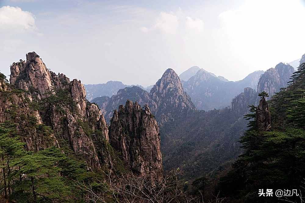 黄山奇石：“梦笔生花”，“猴子望太平”