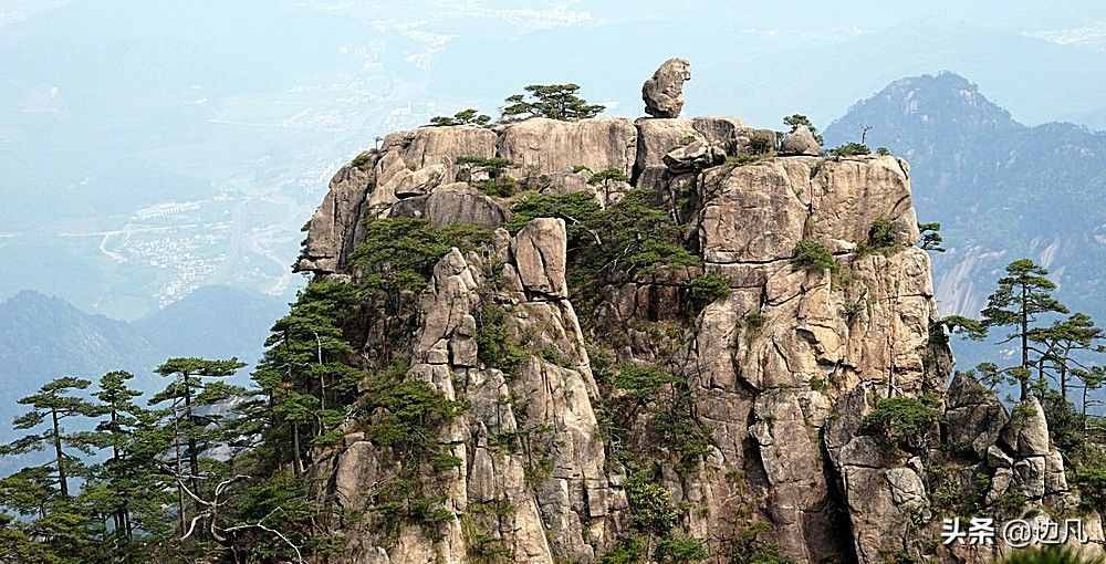 黄山奇石：“梦笔生花”，“猴子望太平”