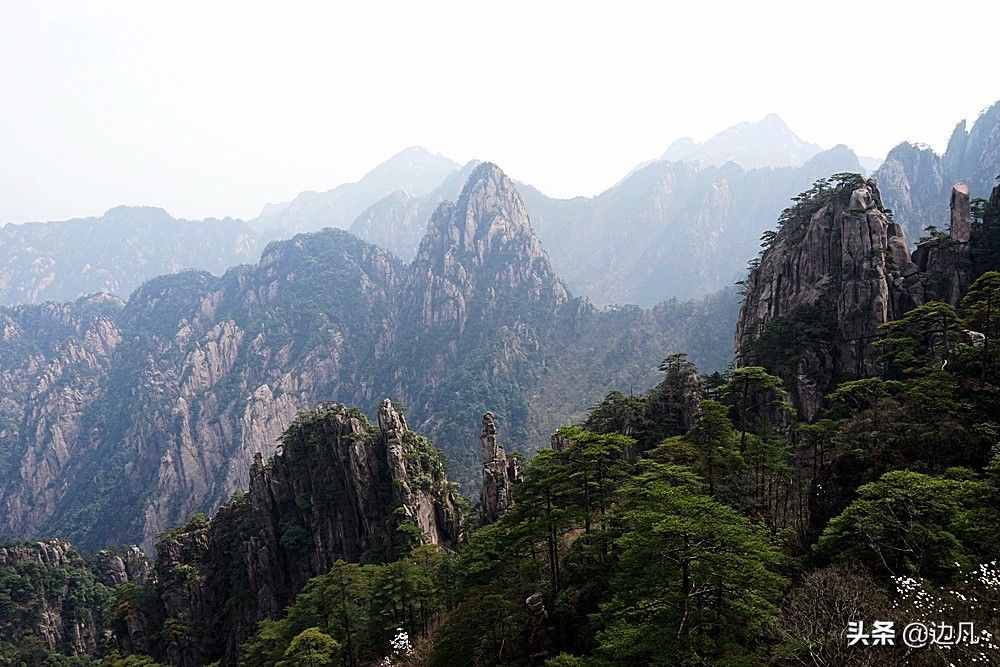 黄山奇石：“梦笔生花”，“猴子望太平”