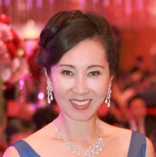 国内最神秘的女富婆，拯救了王健林和王思聪两父子，深藏功与名