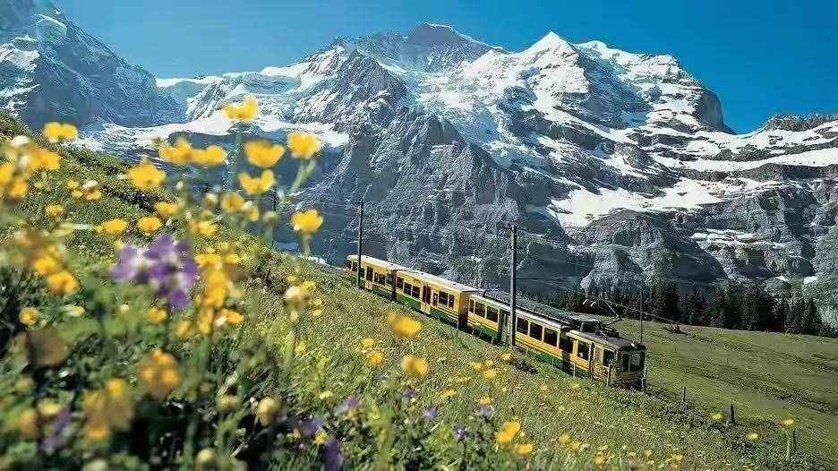 世界幸福指数最高的国家之一，瑞士的旅游景点与经济介绍