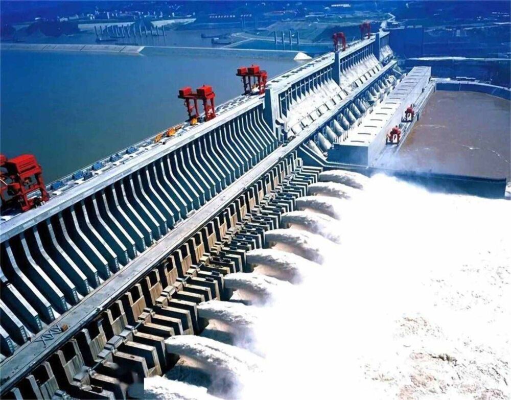 辟谣：中国世纪工程出现裂缝？三峡大坝还能坚持多久？有何影响？