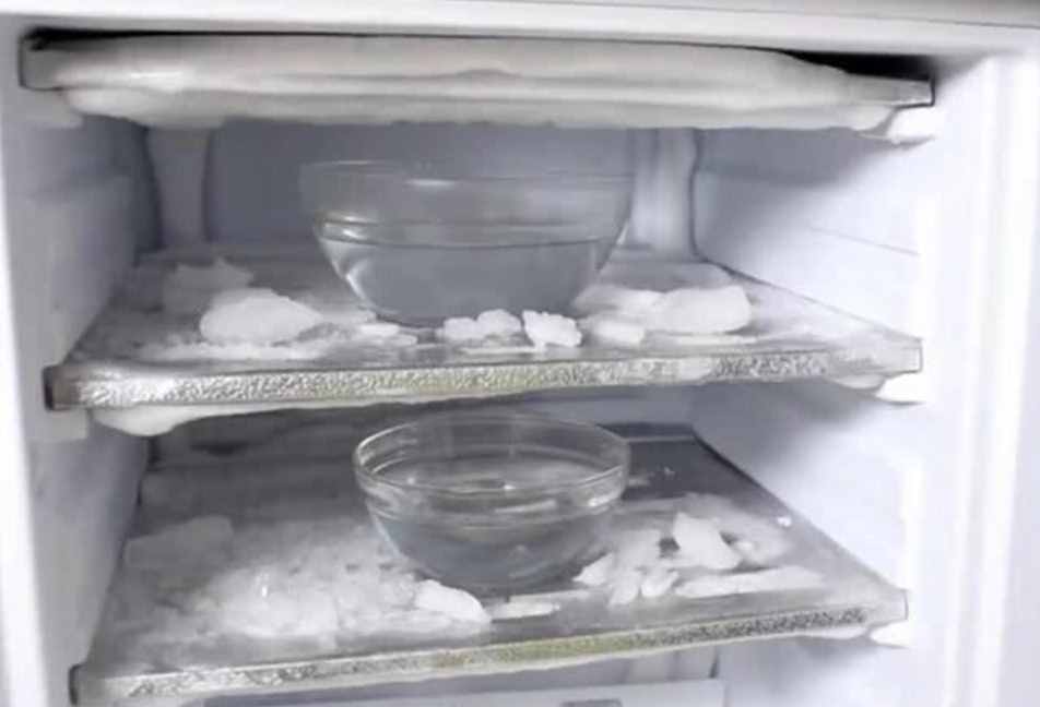 冰箱用久了容易结冰，教你如何轻松除冰，轻松解决