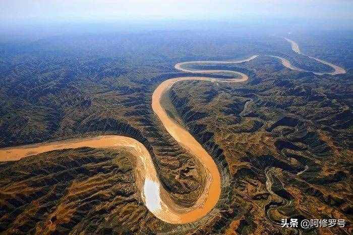 “黄河三峡”小浪底水利工程，总共拦沙78亿吨，黄河也能变清澈？