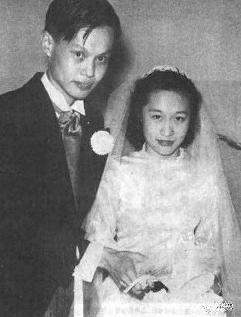 杨振宁35岁获诺奖，82岁娶娇妻，原配竟是抗日名将的千金