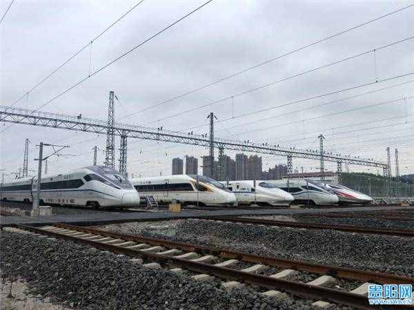 7月1日起贵州铁路开启暑运模式 首轮客流高峰预计7月10日前后到来