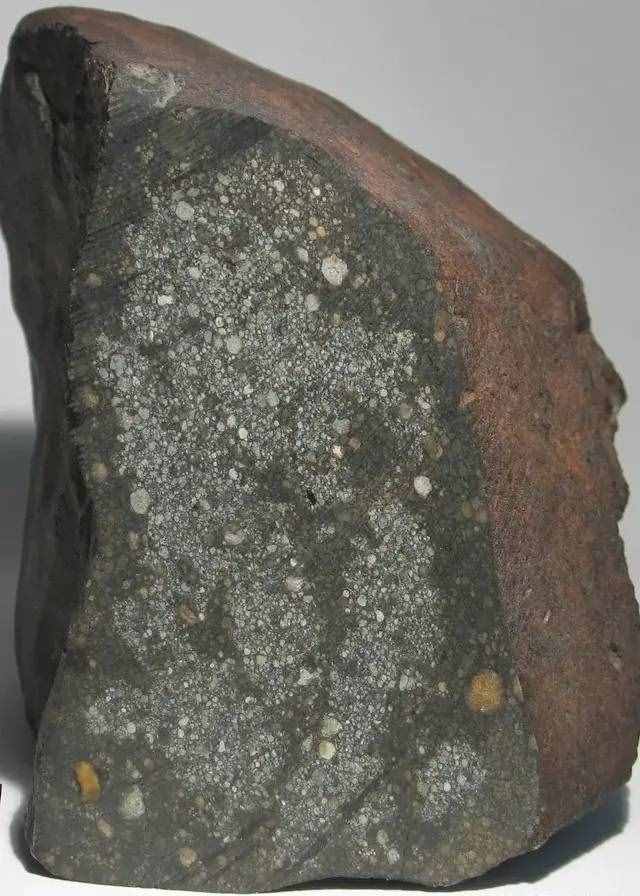 青海玉树火流星陨石现世！种类很稀有，但陨石大都还留在一座山上