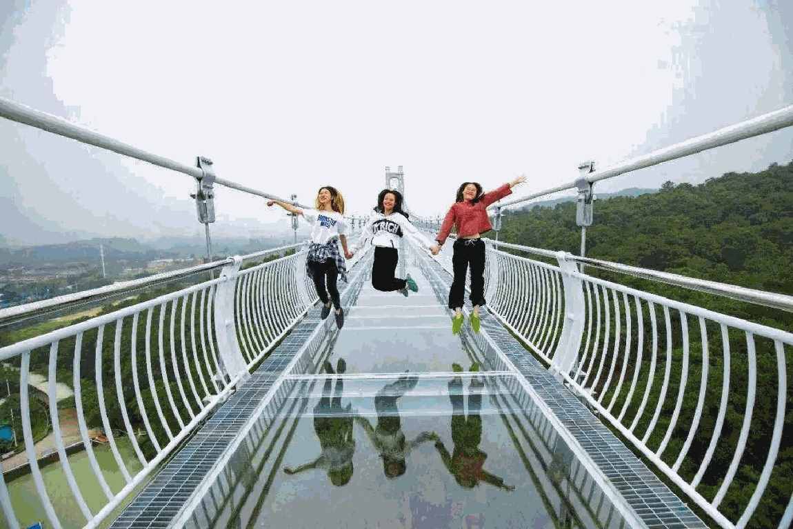 佛山三水南丹山奢华两日游，任玩景区娱乐项目，游广东最长玻璃桥