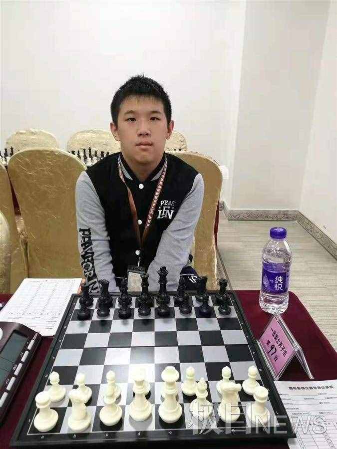 下棋学习两不误，擅用碎片时间的武汉学生拿下全国大奖