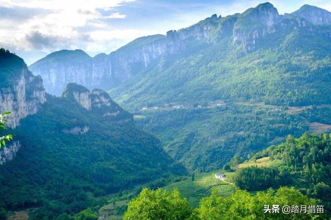 湖北最年轻的自治州，藏着一片神秘的喀斯特山水，美得让人惊艳