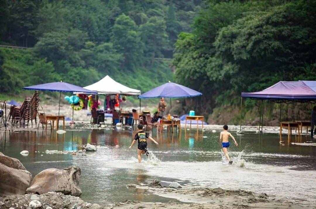 成都（周边）这些小众耍水地，藏不住了！