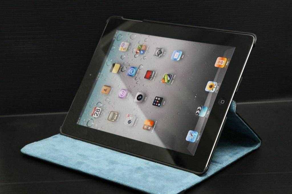 不如来怀念一下“年华老去”的经典 iPad 2