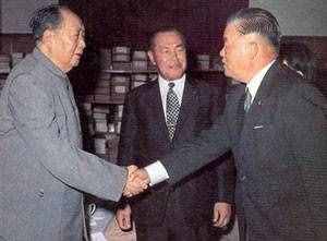 中日建交，毛泽东为何放弃向日本索赔？只有周恩来才知主席的高明