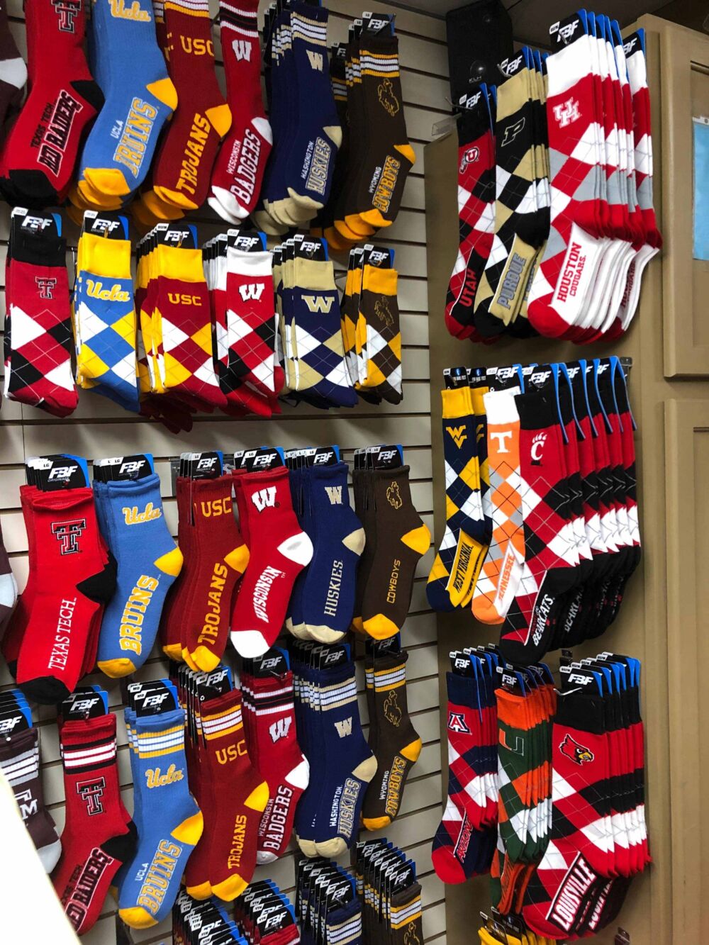 你见过这样的袜子专卖店吗？