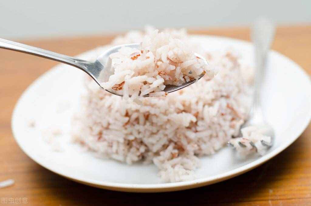 糙米饭热量比米饭更高为何还能减肥，糙米是什么米？壹健康经验