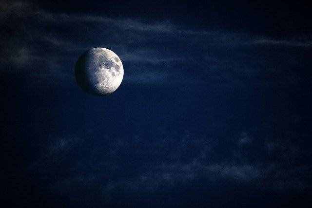 月球为何不能够长期保留水分 因为其特殊的地貌