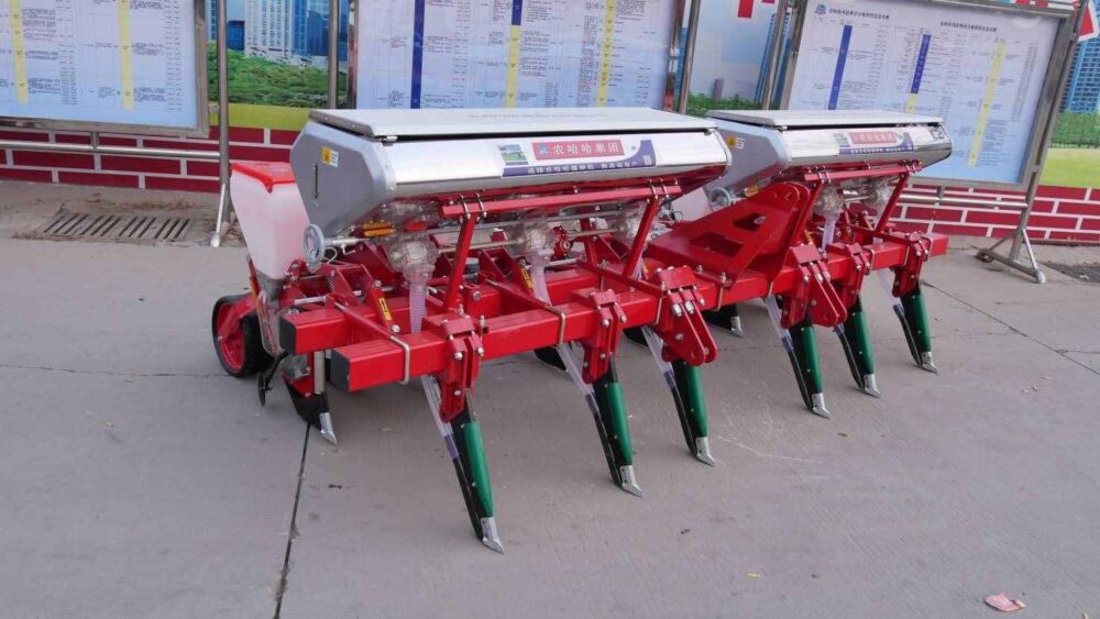 新发明，导向投种玉米播种机，将开创中国玉米播种的新时代
