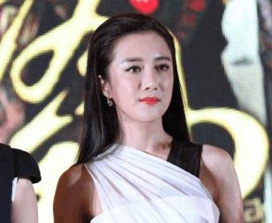 《扶摇》大师姐李依晓自曝整容5次，如今成气质美女容貌惊人