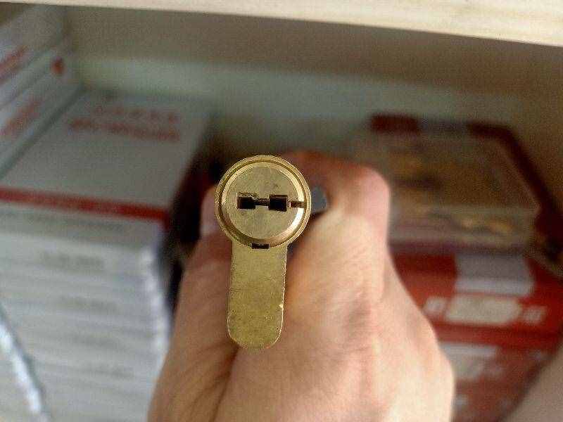 销售商说正宗的c级锁芯，钥匙配不了，这是真的吗？