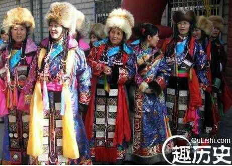 藏族服饰 藏族服饰有哪些特点