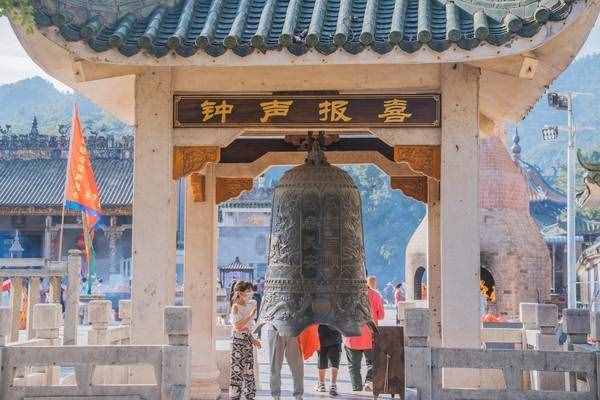 广西广东才有的龙母庙，为何那么多人来参观？