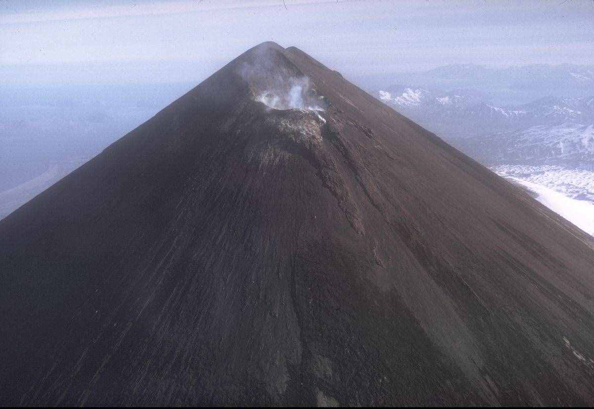 为什么美国3座火山会同时喷发？如果黄石公园火山也喷发会怎样？