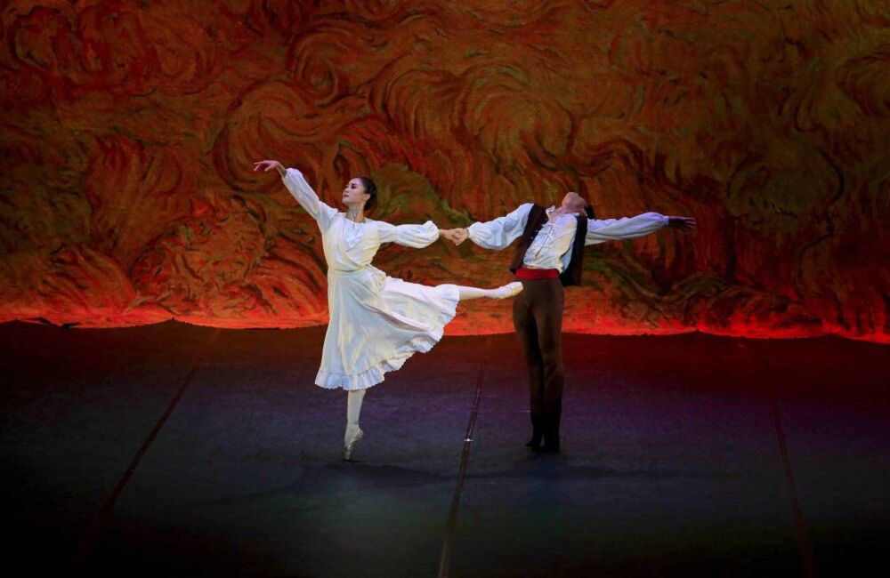 中央芭蕾舞团到访上海，带来了罗兰·佩蒂的经典