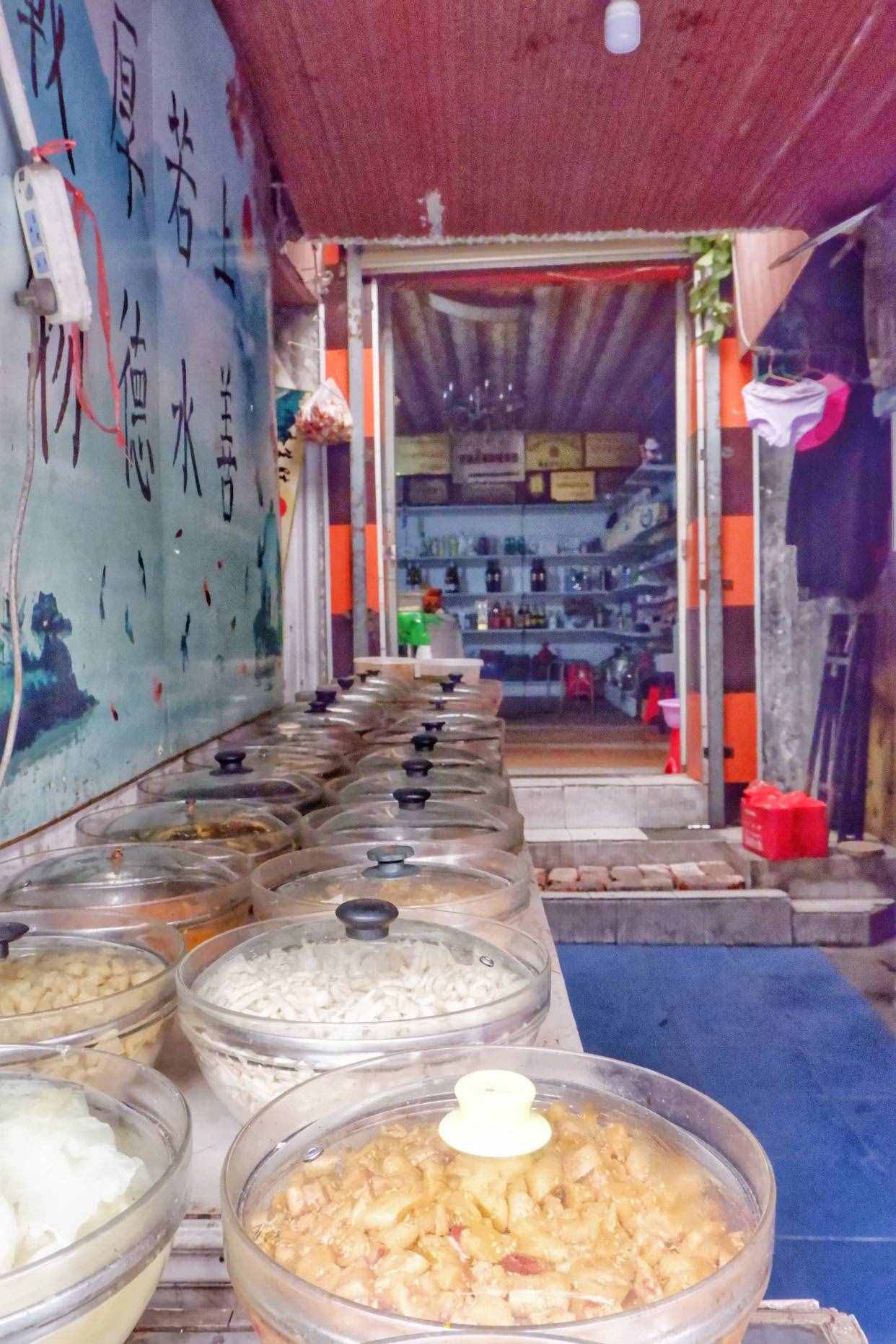 武汉美食老街，只有当地人才知道的老字号美食，排队只为吃烧卖