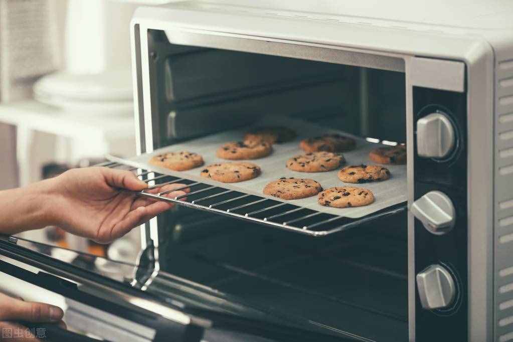 第一次用烤箱怎么正确使用？4件小事注意提前做，吃得才安心