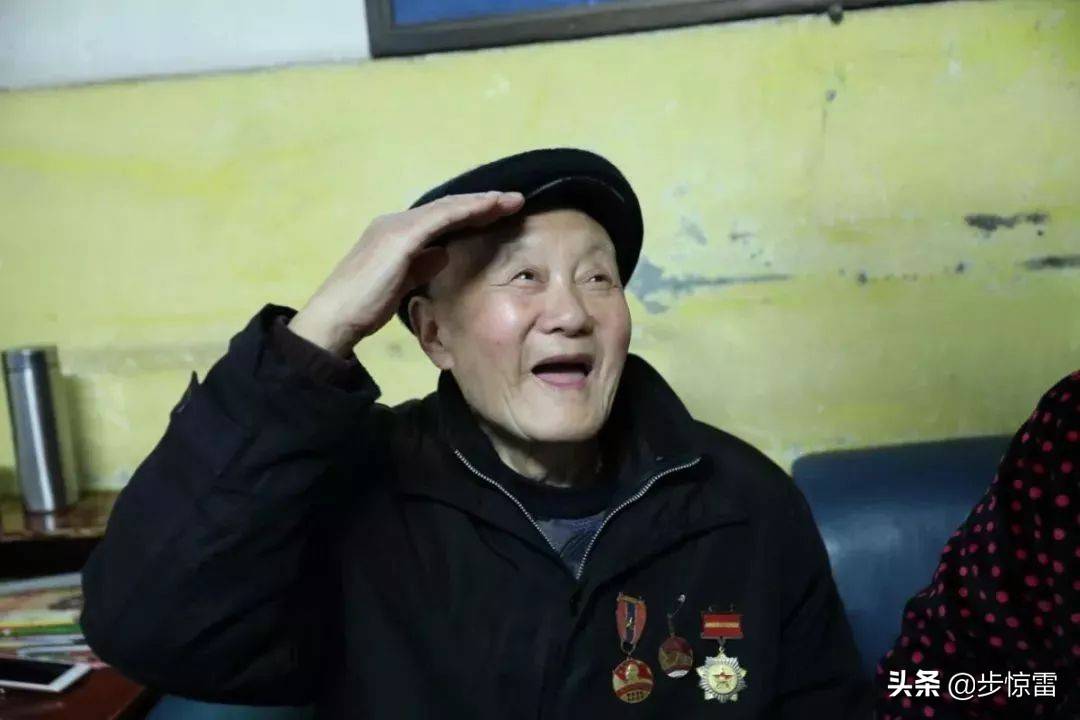 95岁获得共和国勋章的张富清，比肩袁隆平钟南山，他凭的是什么？