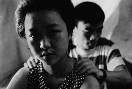 透过镜头看“看不见”的生活，一代摄影大师赵铁林