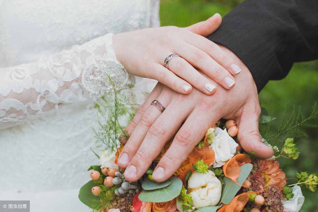 婚姻到底是不是爱情的坟墓？