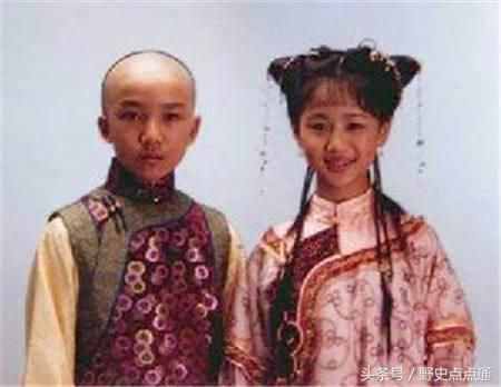 清朝最小皇后，小妾之女，是康熙最爱女人，成为皇后时你在上小学