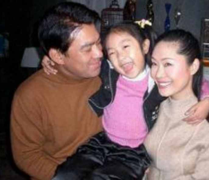 国家一级演员，于文华为李凡生下一个女儿，离婚后患抑郁症