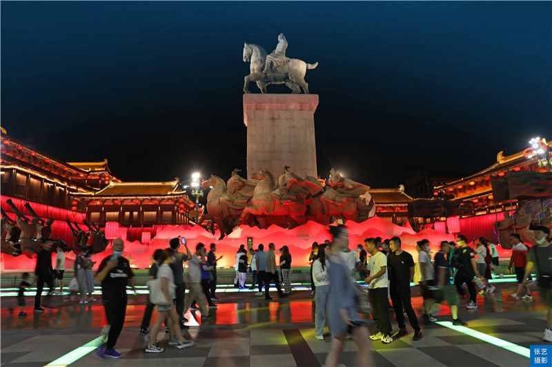 西安大唐不夜城，世界级网红诞生地，开启梦回大唐之旅