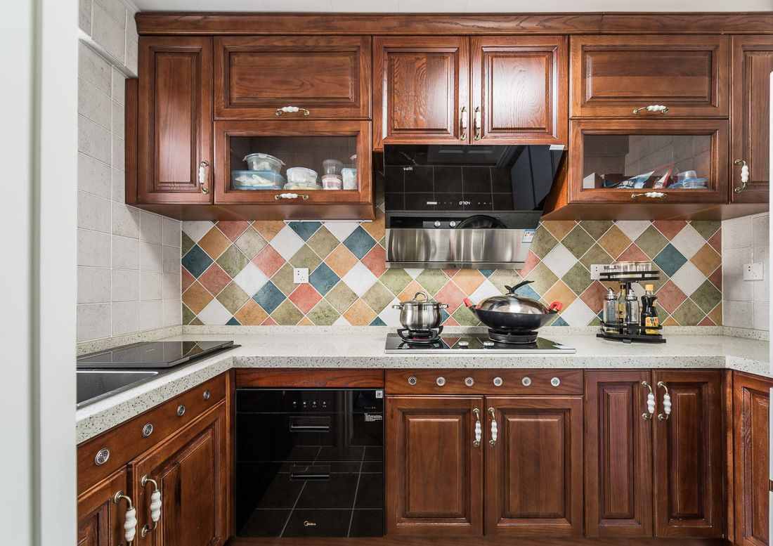 厨房墙砖怎么选？看这7种厨房墙砖搭配方案
