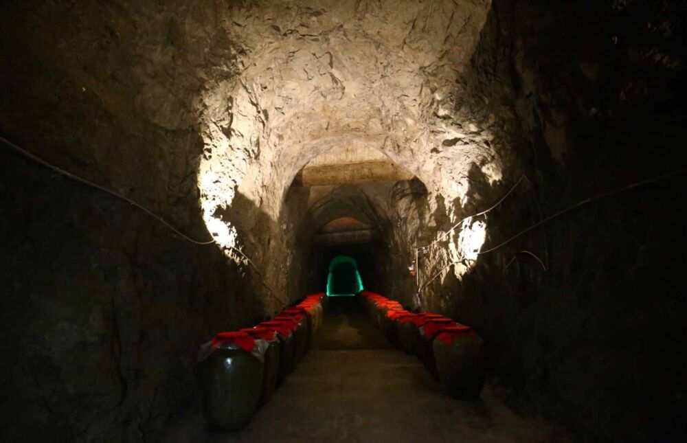 “816”核工程：世界第一人工洞体，两万人挖空大山，却没用上