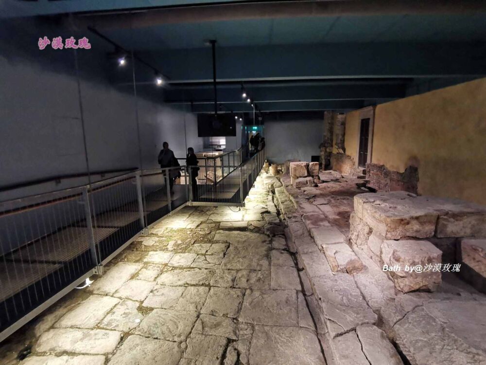 欧洲保存最完好的古罗马浴场，至今每天仍涌出46度的温泉水