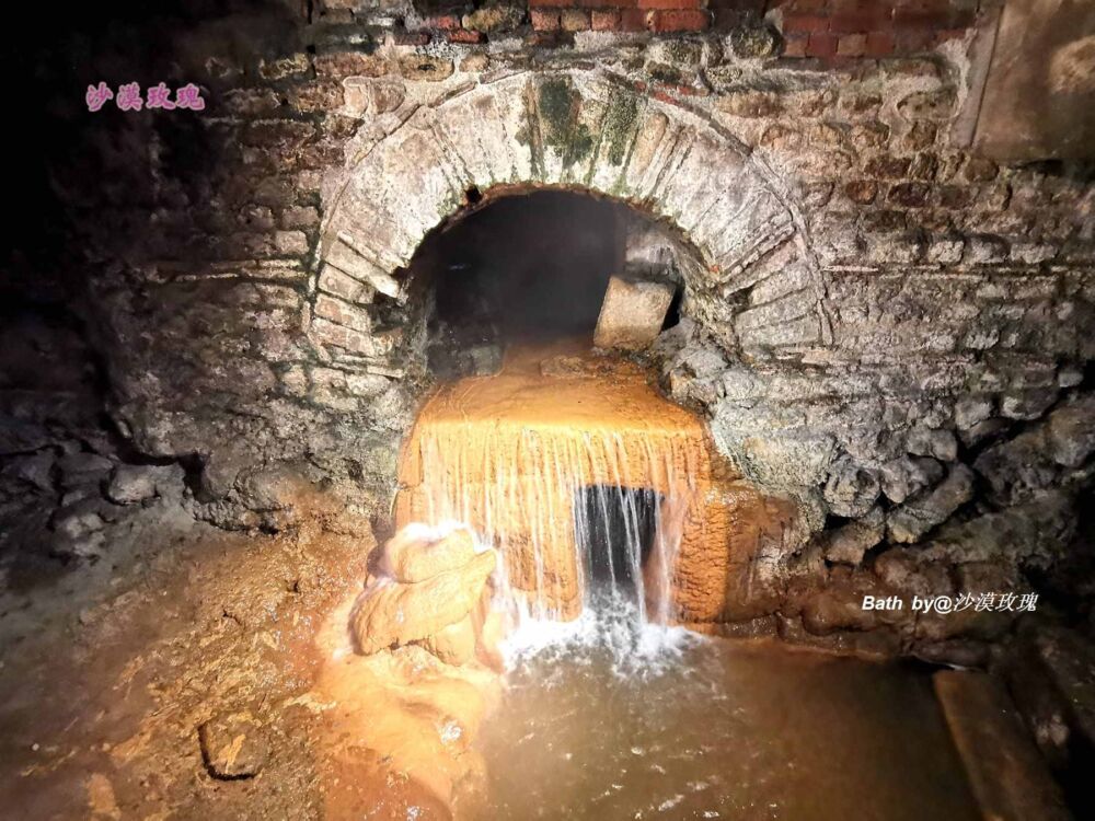 欧洲保存最完好的古罗马浴场，至今每天仍涌出46度的温泉水