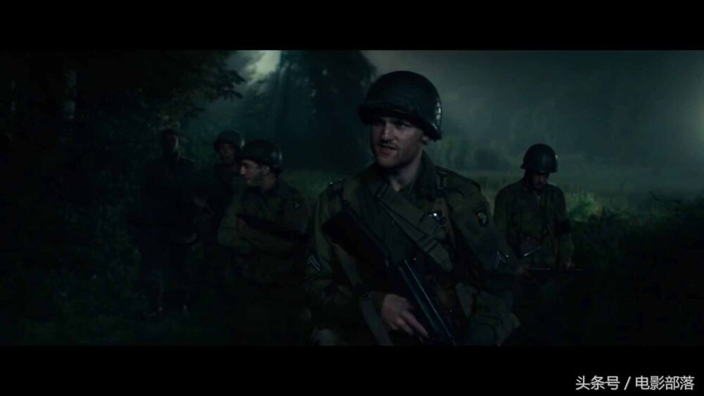 “重返德军总部”电影版：二战美国伞兵队发现了纳粹的秘密实验