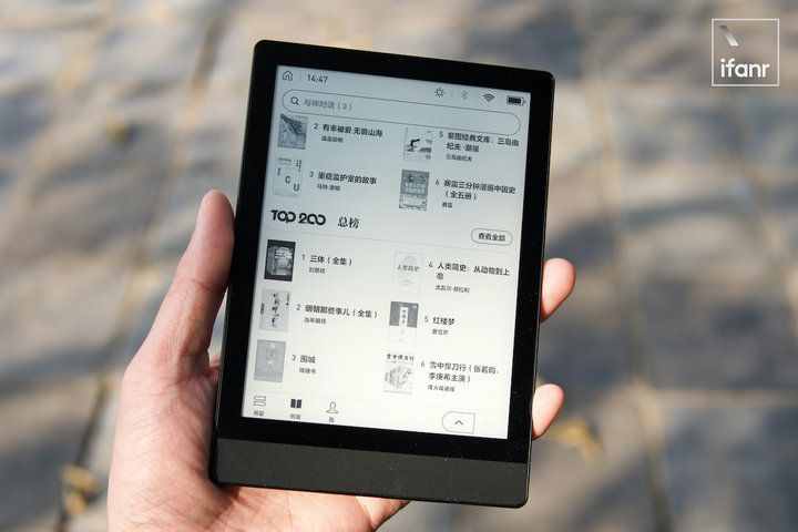 微信读书墨水屏阅读器体验：免费读书能挑战 Kindle 吗？