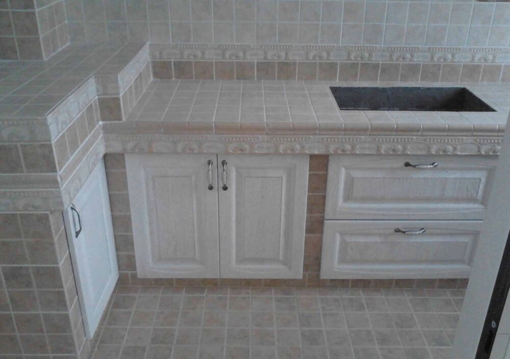 厨房台面选什么材质？石英石、大理石、不锈钢、岩板，哪种更好？