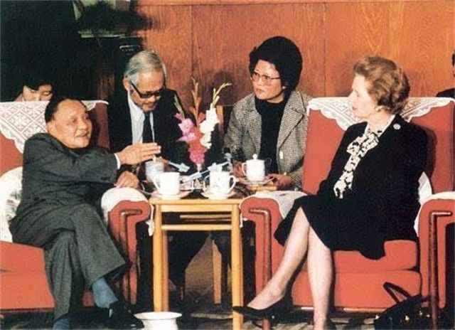 1982年撒切尔夫人如何被邓小平“反将一军”，还评价他冷酷无情？
