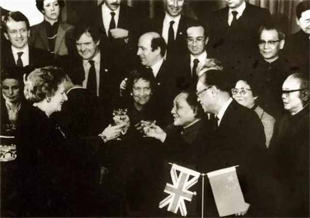 1982年撒切尔夫人如何被邓小平“反将一军”，还评价他冷酷无情？