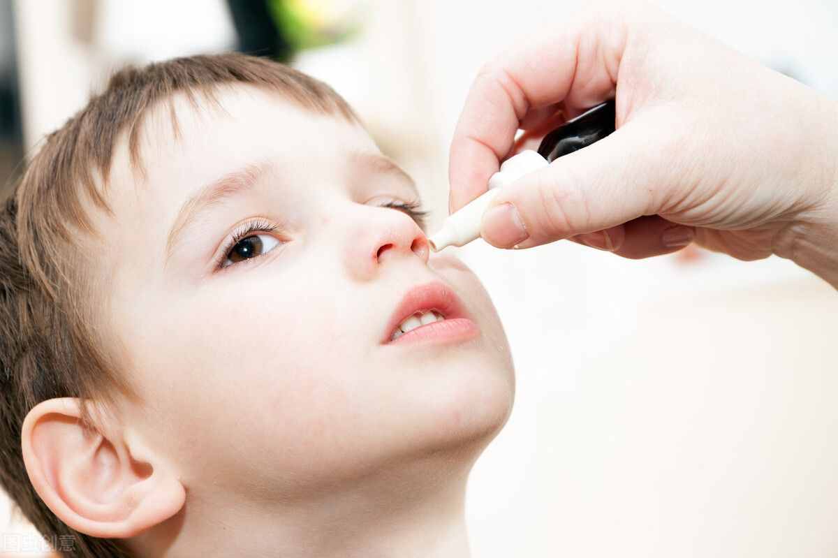 儿童过敏性鼻炎，用药这么简单，为什么连个症状都控制不了？