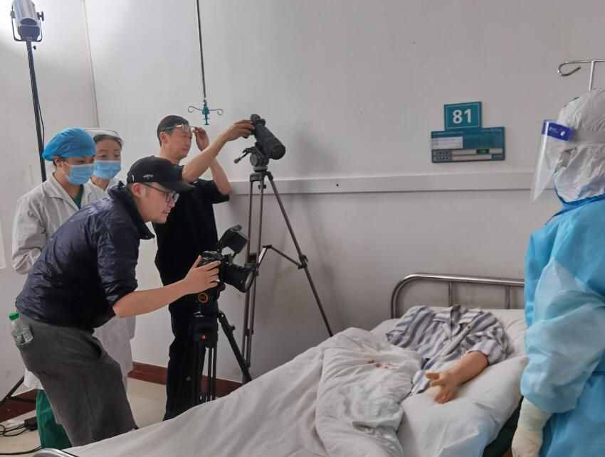 延安医院护理部拍摄新冠肺炎防控护理技能竞赛示范视频