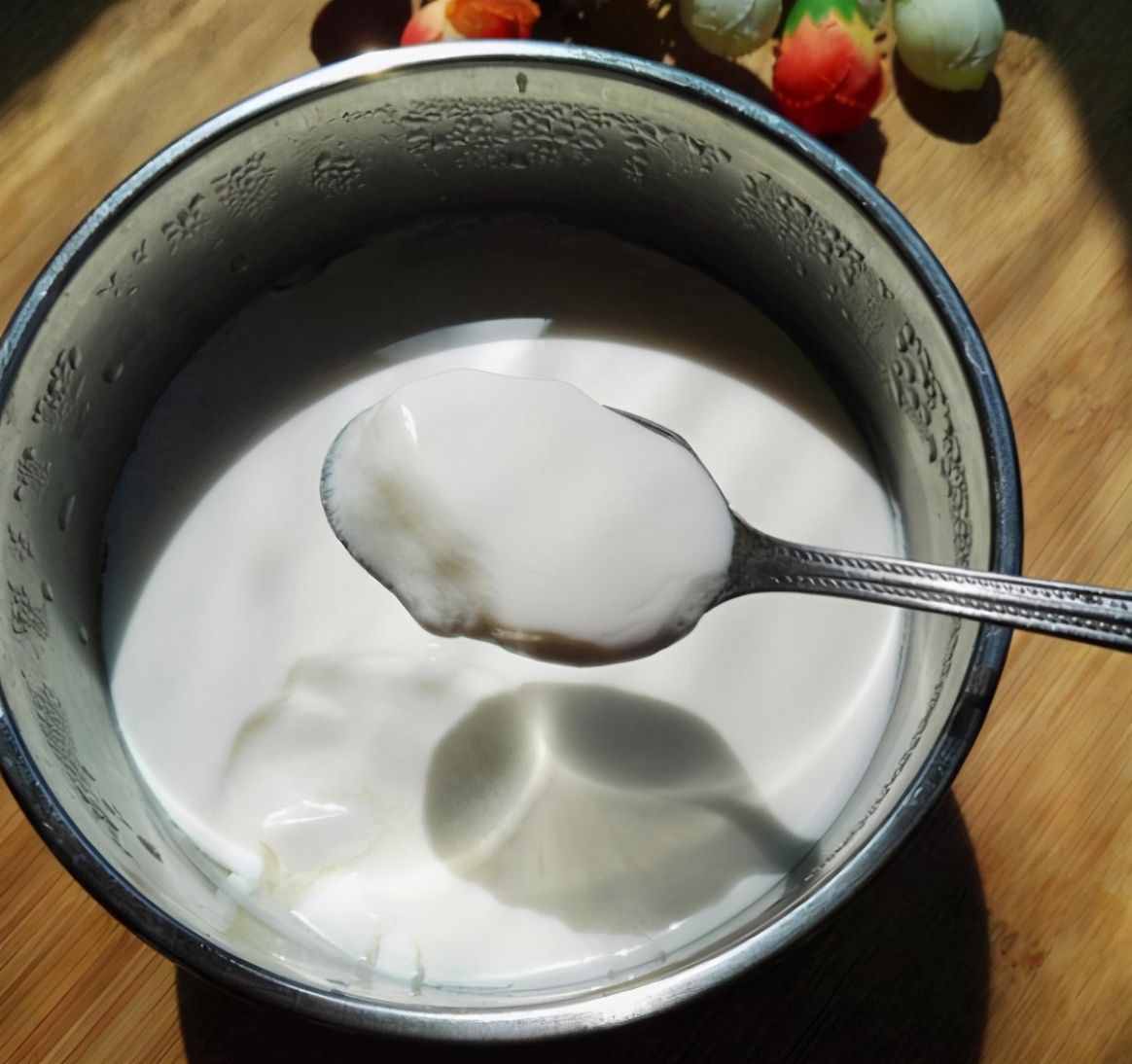 以后再也不用舔酸奶盖了，在家也能DIY自制酸奶，太神奇了