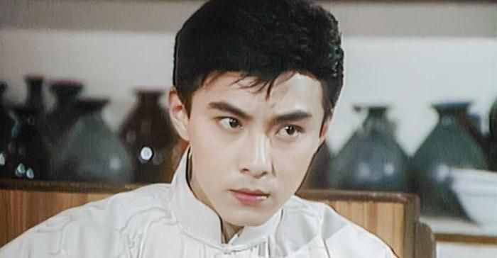 当年张卫健饰演孙悟空，为什么演到一半就换成陈浩民了？